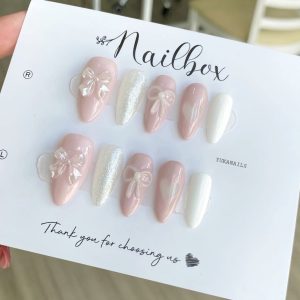 Nàng Thơ Trắng Sữa